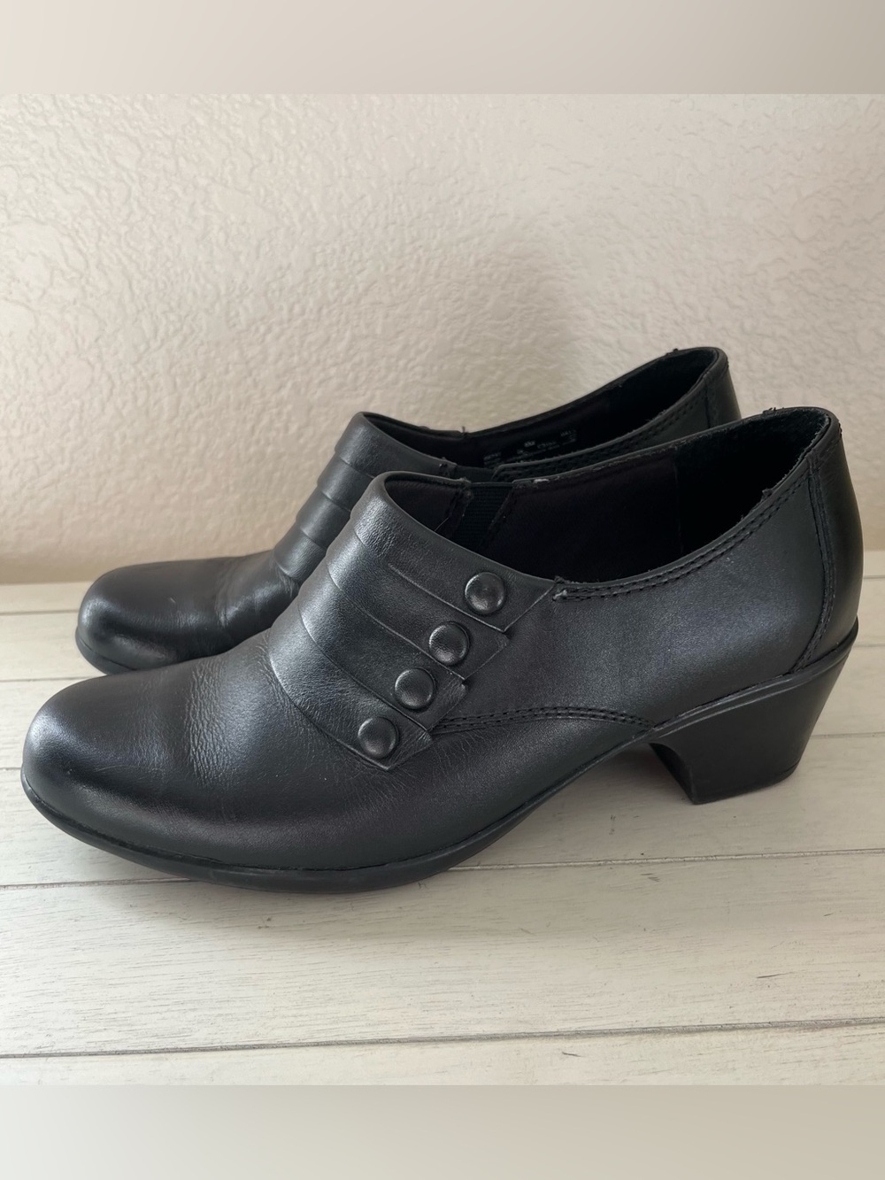 Clarks Bendables Black Leather Heeled Booties Ankle Boots Shoes Gothic Victorian